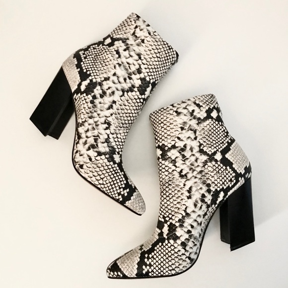 Vince Camuto SETILLEN BOOTIE Snakeskin - Picture 2 of 9